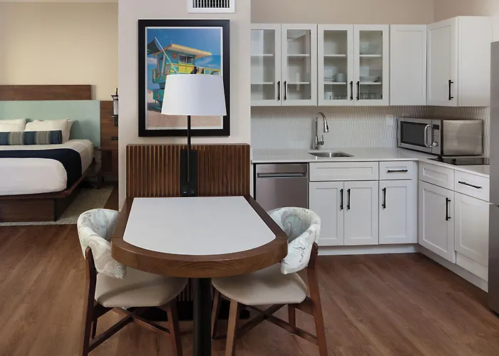 The Atlantic Suites On The Ave